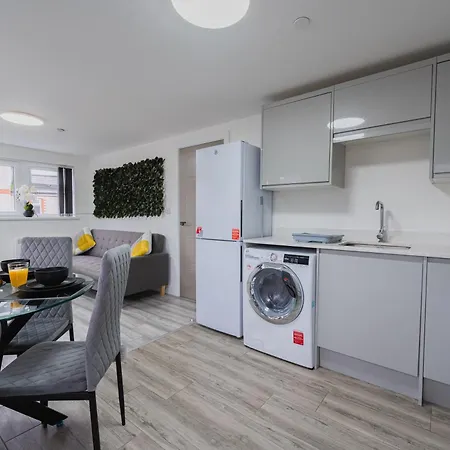 Brand New Luxe Two Bedroom Flat! Excellent Wifi Cardiff Exterior photo