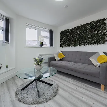 Brand New Luxe Two Bedroom Flat! Excellent Wifi Cardiff Exterior photo