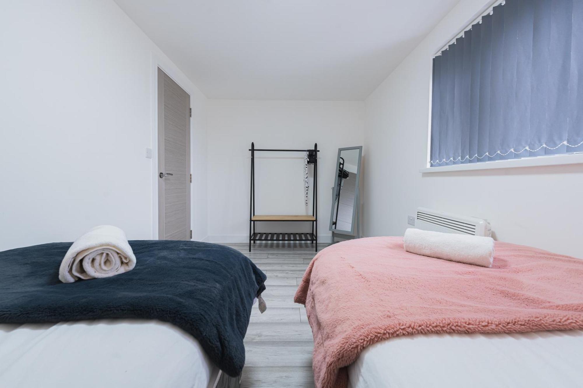 Brand New Luxe Two Bedroom Flat! Excellent Wifi Cardiff